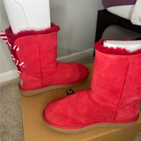UGG Women's Red Winter Boots - Picture 4 of 5